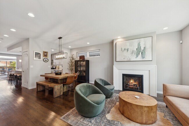 Foto del edificio - 3817 N Christiana Ave