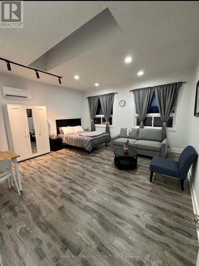 Photo du bâtiment - 14 Wyvern Rd