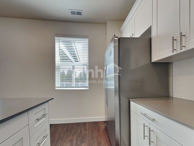 Foto del edificio - 7714 Verona Lp SW