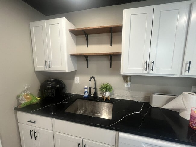 Rockland - Rockland Apartment