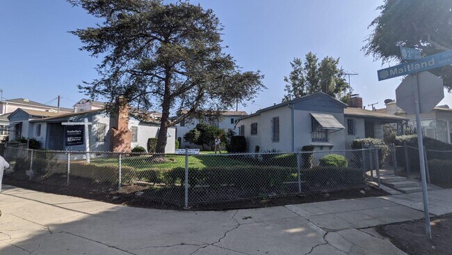 Building Photo - 7920 Maitland Ave