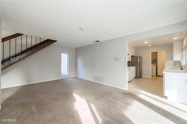 Building Photo - 4 br, 2.5 bath House - 3622 Hamilton St