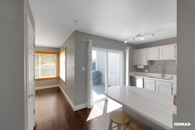 Foto del edificio - Charming 3BR Townhome in Arvada