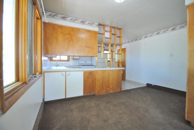 Building Photo - 220 N 500 W #1