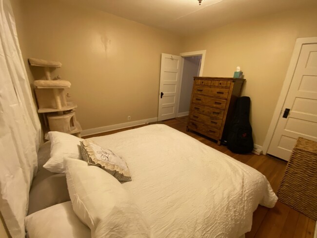 Bedroom 1 - 525 N Boyer Ave