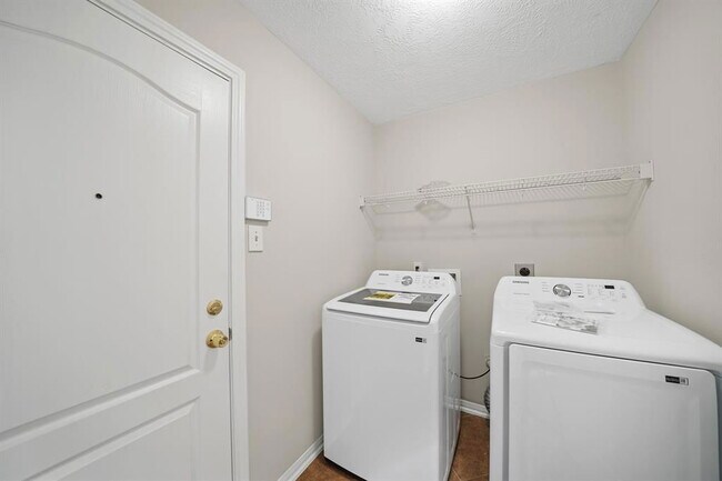 Foto del edificio - Sunset Meadows Drive, Pearland, TX 77581 -...