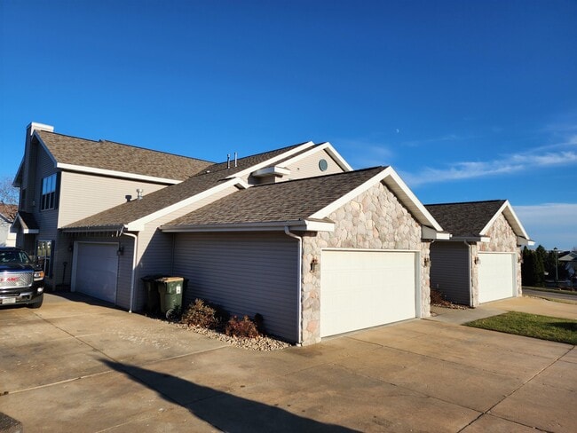 Foto del edificio - 3076 Selkirk Dr