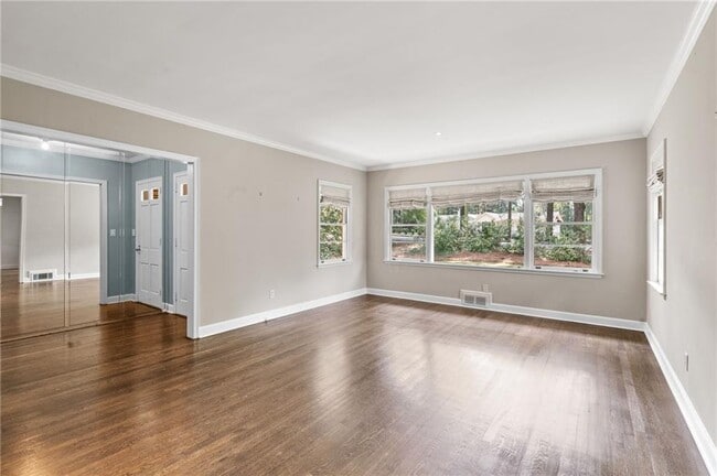 Foto del edificio - 1271 Moores Mill Rd NW