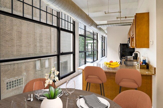 Foto del edificio - St. Clair Lofts