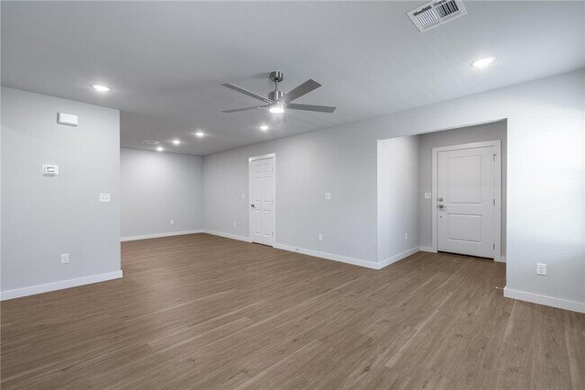 Foto del edificio - 6300 NW Kathleen St