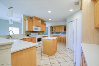 Building Photo - 8509 Via Garibaldi Cir