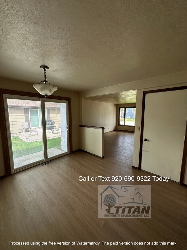 Foto del edificio - 1207 Meadow Ln