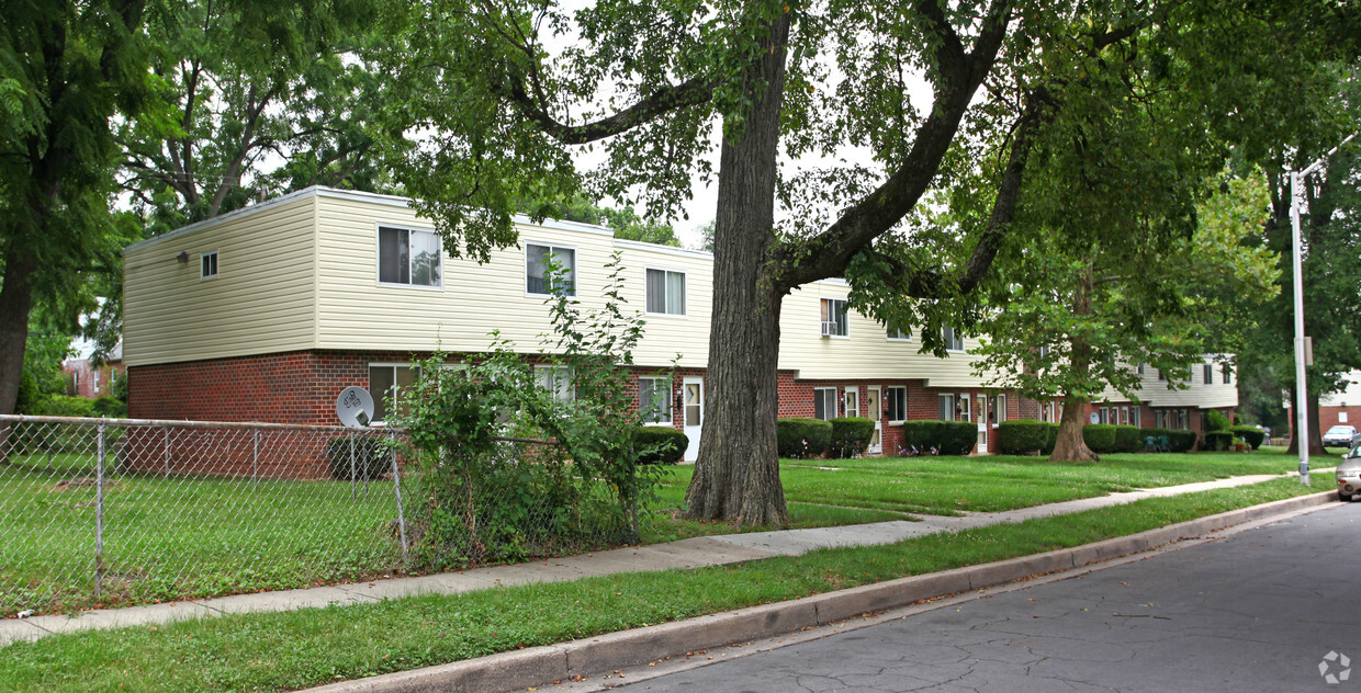 Foto principal - Rosalind Townhomes