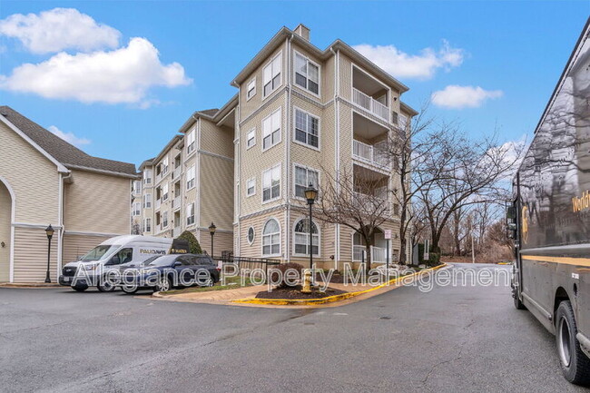 Photo - 4560 Strutfield Ln House