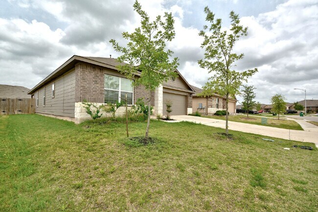 Building Photo - 14904 Custis Ln