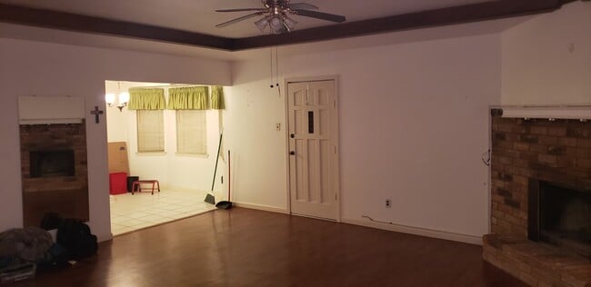 Building Photo - 2017 N 5th St