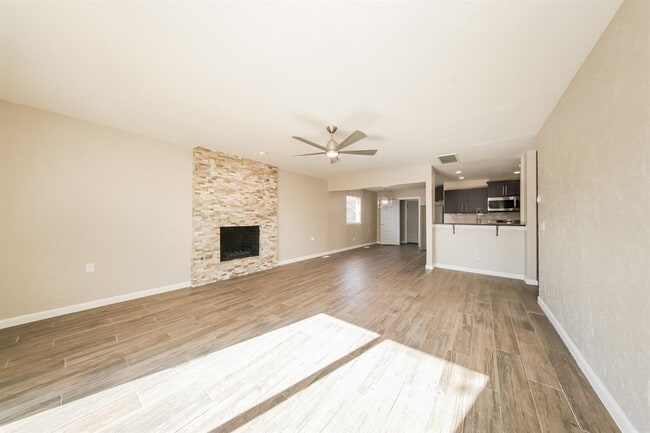 Building Photo - 8512 NW 86th St