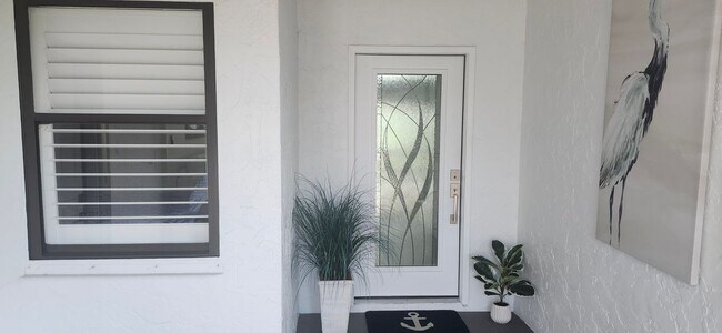 Foto del edificio - 421 Kings Way