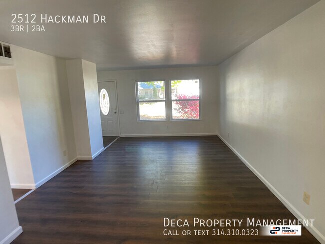 Building Photo - 3 Bedroom House