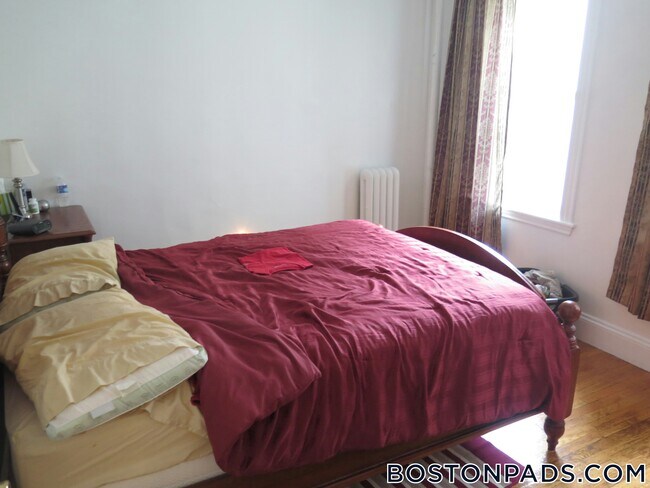 Foto del edificio - 149 Park Dr