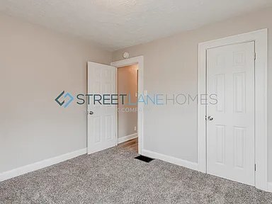 Foto del edificio - 1412 E Bradbury Ave