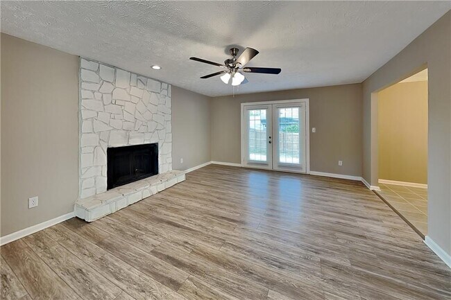 Foto del edificio - 40 Briar Gate Ln