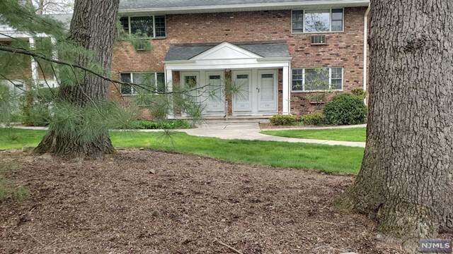 Foto principal - 214 Washington Dr