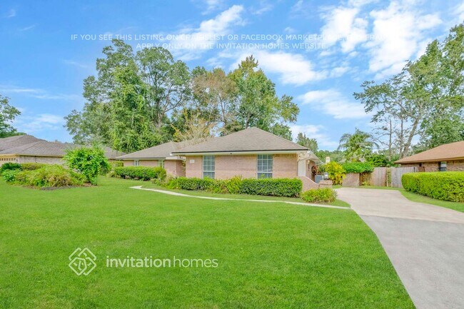 Building Photo - 2241 Staggerbush Dr