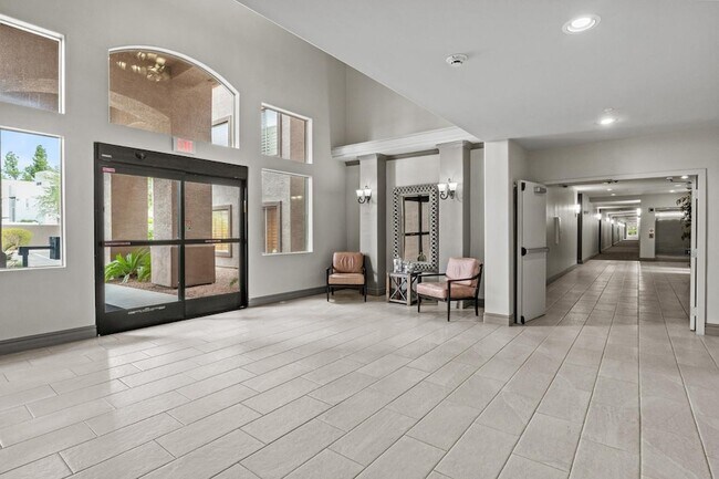 Foto del edificio - 14000 N 94th St