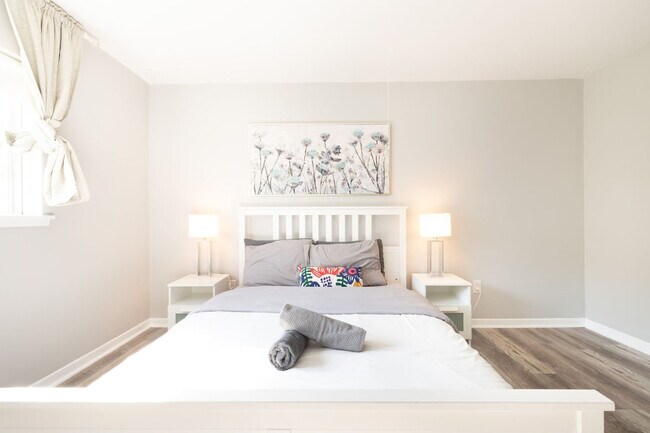 Photo du bâtiment - 151 Clanton Park Rd