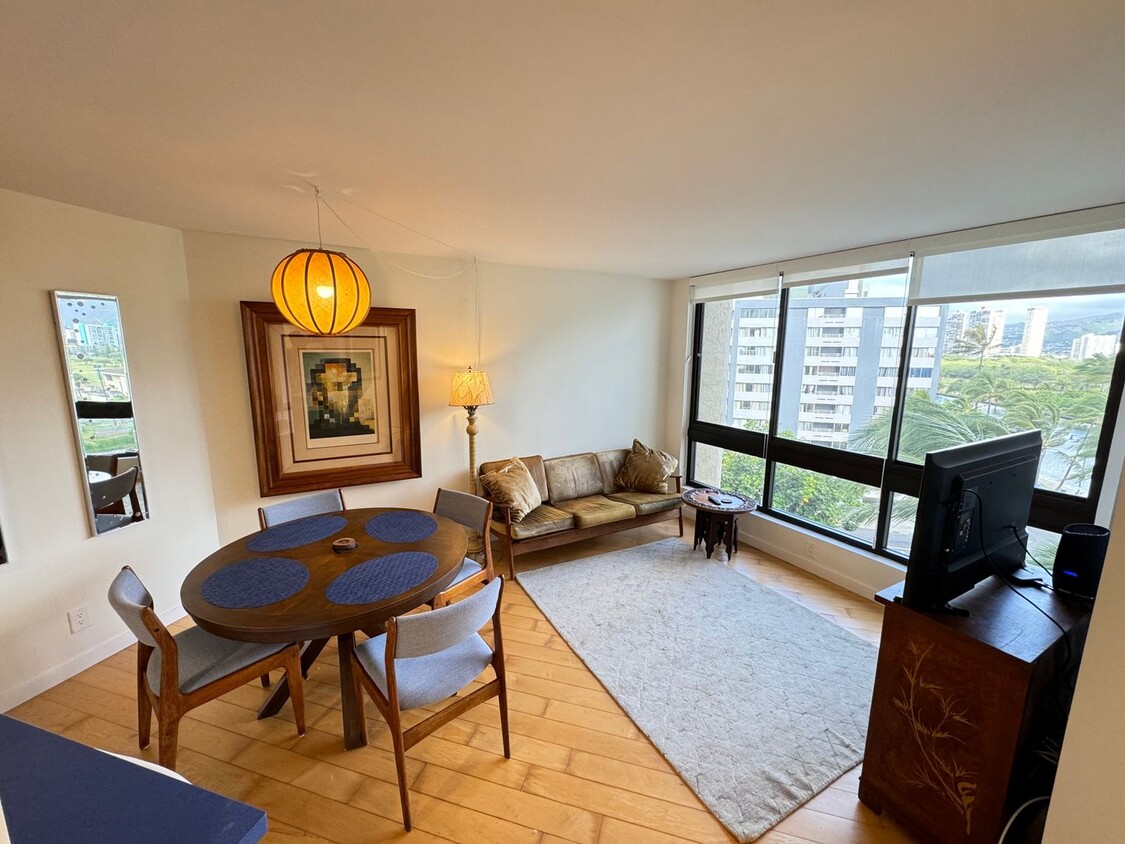 Primary Photo - FULLY FURNISHED UNIT IN WAIKIKI!!!