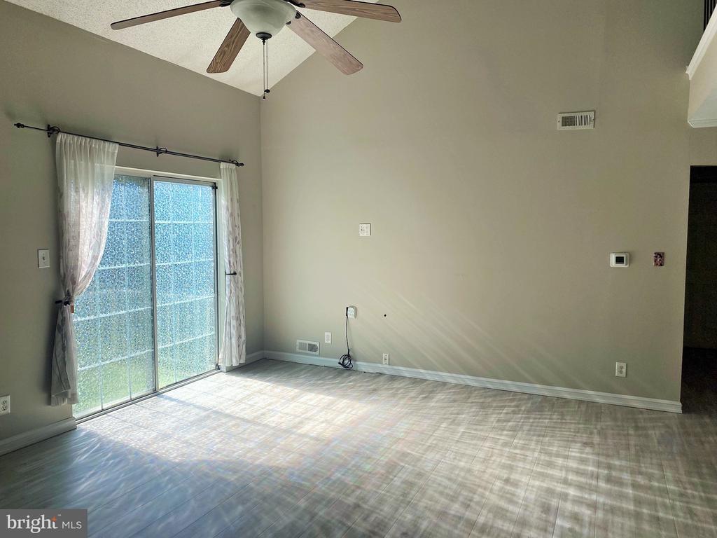 Foto principal - 1906B Sedgefield Dr