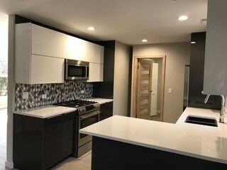 Foto del edificio - 805 Blackhawk Ln