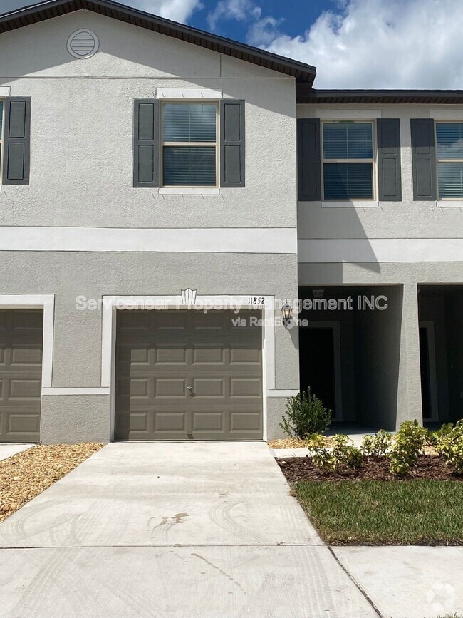 Building Photo - 11852 Dumaine Valley Rd