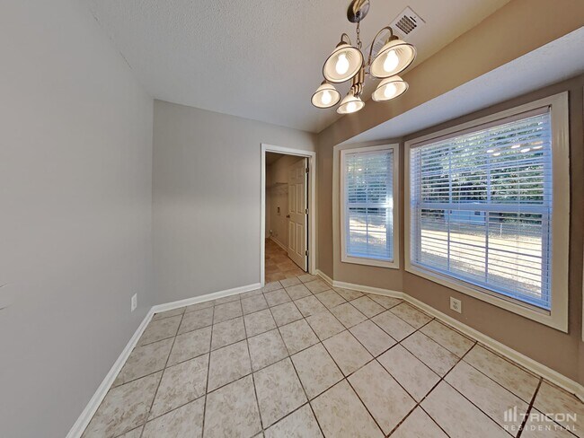 Foto del edificio - 3023 Ryan Rd