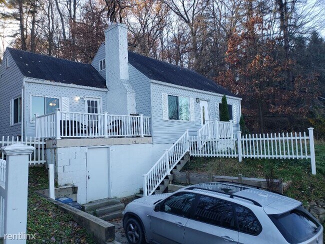 Building Photo - 3 br, 2 bath House - 190 Pine Creek Road