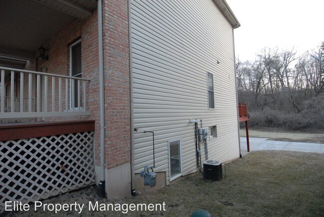 Building Photo - 2 br, 2.5 bath House - 21 Marie Drive #1