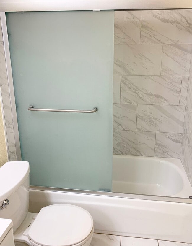 Foto del edificio - SUNNYVALE - Beautifully remodeled condomin...