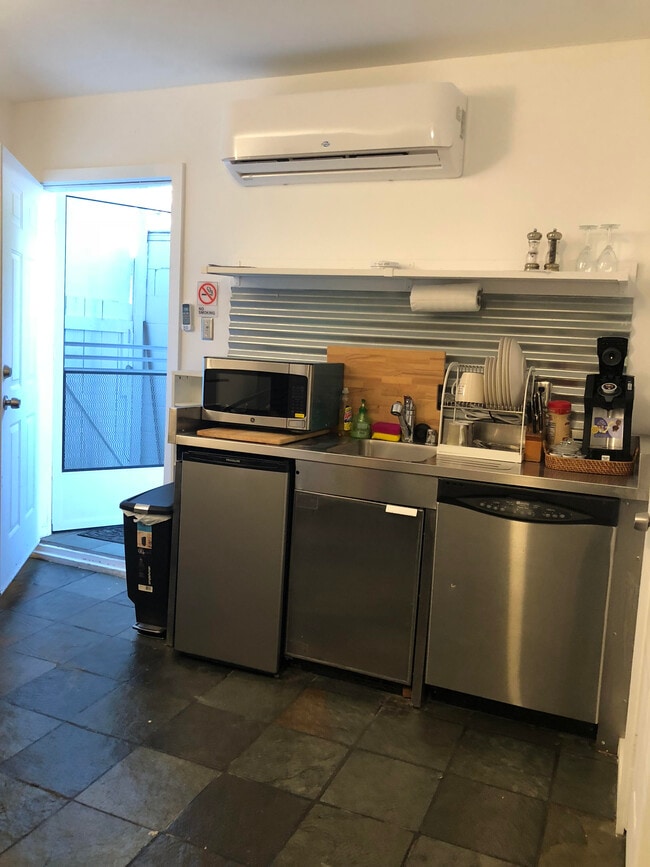 11765 Tennessee Ave Unit 1, Los Angeles, CA 90064 Apartments 11765