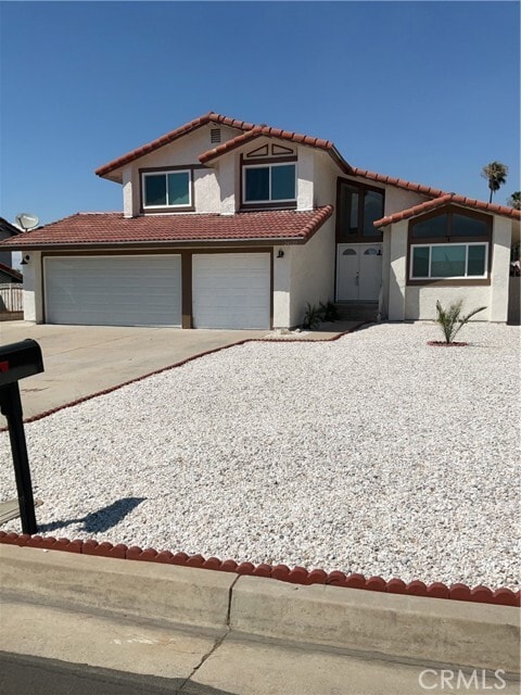 Building Photo - 24622 Skyland Dr