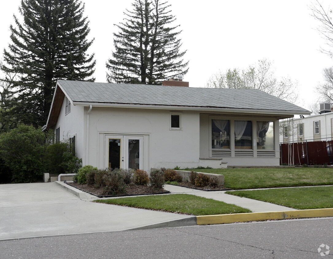 Building Photo - Salome House/ Lucy House