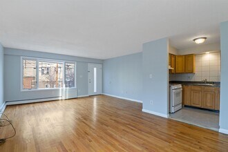 Building Photo - 431 7th St