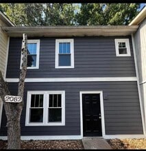 Building Photo - 2082 Lenoa Ln