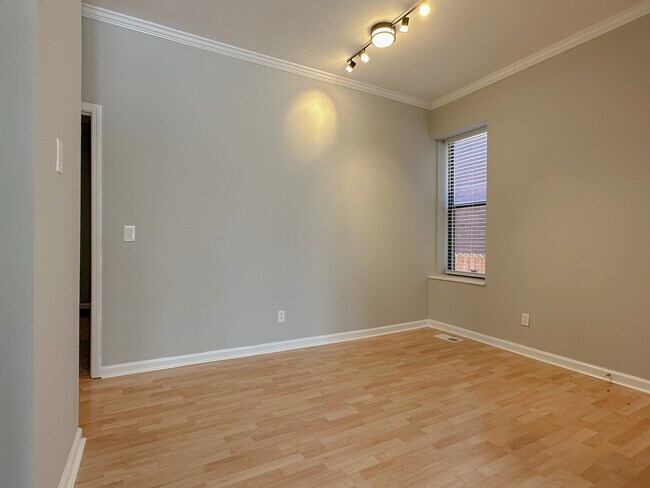 Building Photo - 5153 Waterman Blvd
