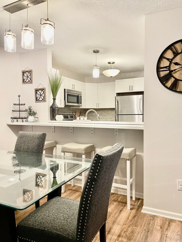 Kitchen and dining area - 7610 York Ave S