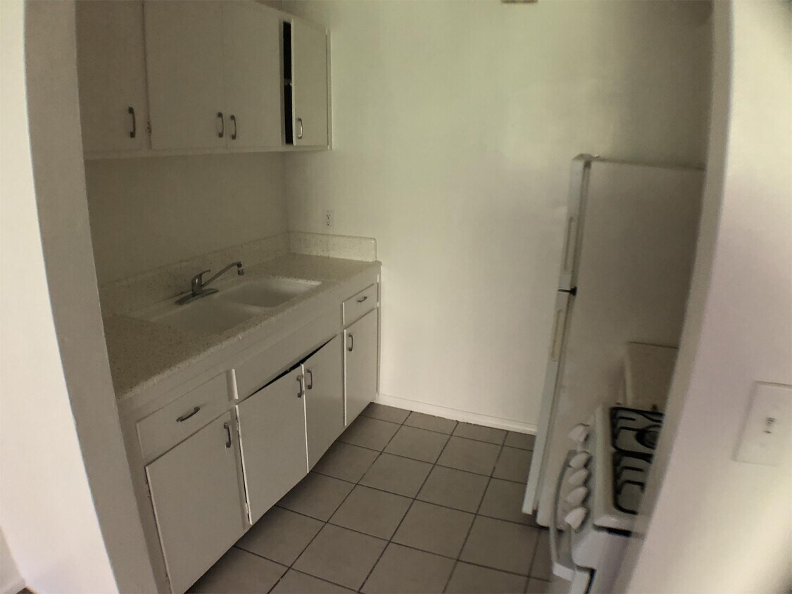 Primary Photo - 4330 52nd St