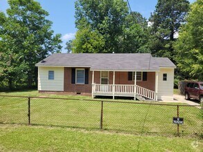 Building Photo - 1439 Foye Ave