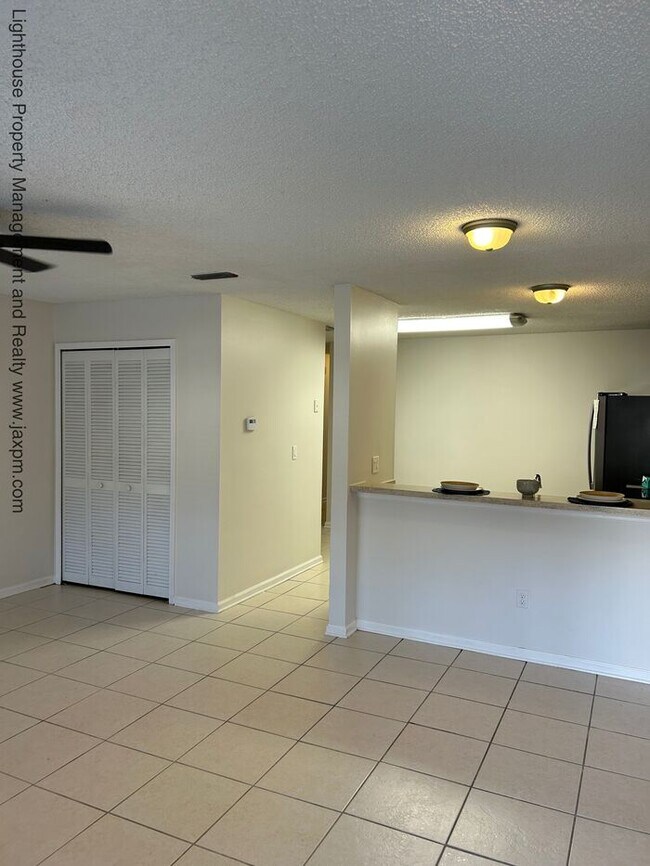 Foto del edificio - Beautiful 2 Bed/1 Bath Duplex in Atlantic ...