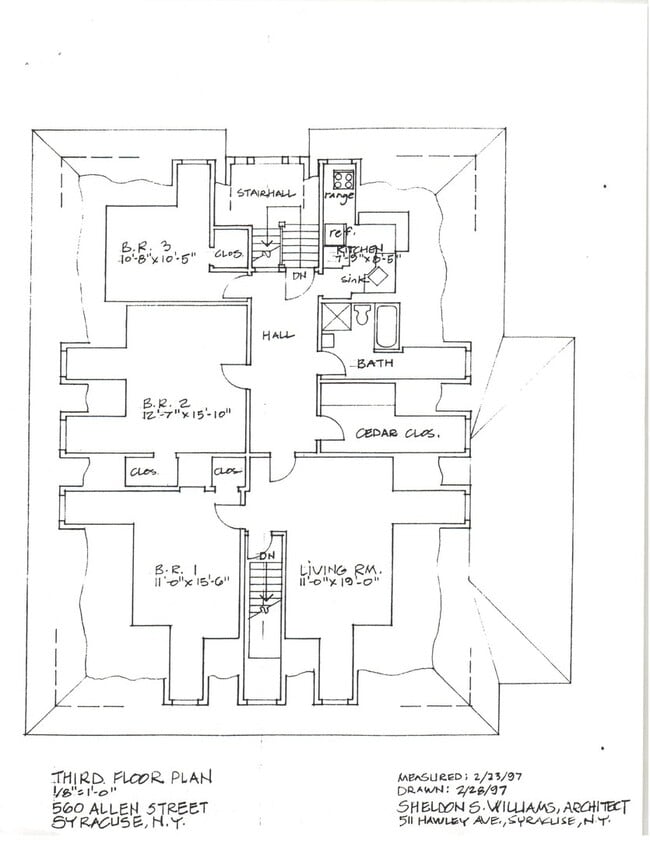 Building Photo - 560-2 Allen - Available 6/1/26 Spacious 2nd/3rd Floor Duplex With 3 Full Baths