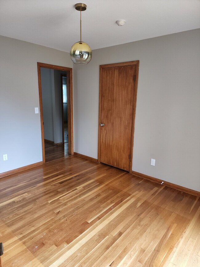 Dining Room - 7321 Holdrege St